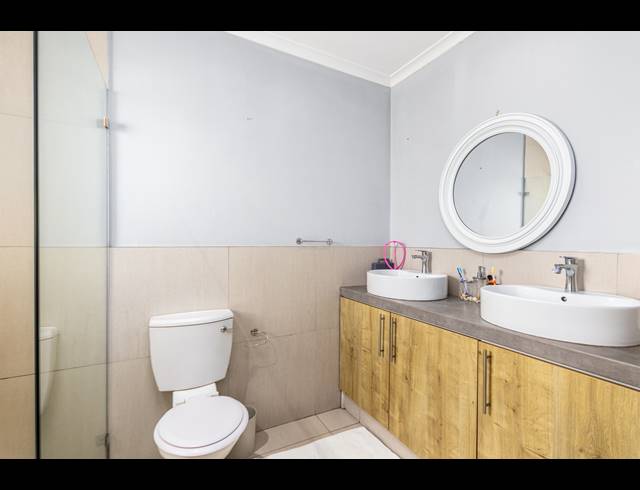 3 BEDROOM FREEHOLD FOR SALE IN PARKLANDS
